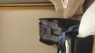 Claudia的大屁股和业余技能让我乞求更多
