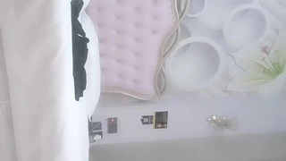 第一炮弄了1个半小时正常吗大学生喜欢洋人的猛劲！要猛！【看视频简 介同城免费约炮】