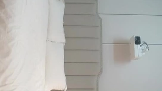 被小恶魔侄女射精管理了的我！无法忍受侄女毫无防备的睡姿