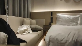 浮生忆玲珑睡衣黑丝极品女神下海，细长美腿夹着振动棒足交，掰穴特写超粉嫩，振动棒磨蹭肥穴，插入猛捅娇喘呻吟诱人1