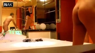 天秤女再约虹姐露脸内射，对话清晰讲述她的经历